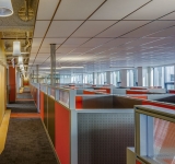 Unite-Panel-System-workstations-in-large-office-area