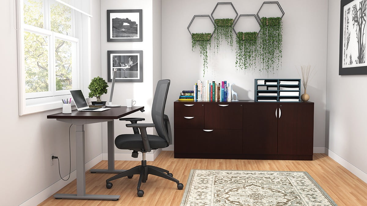 Featured image of post Office Desk With Shelves Above - Wall shelving is the key to store everything necessary in an attic home office.