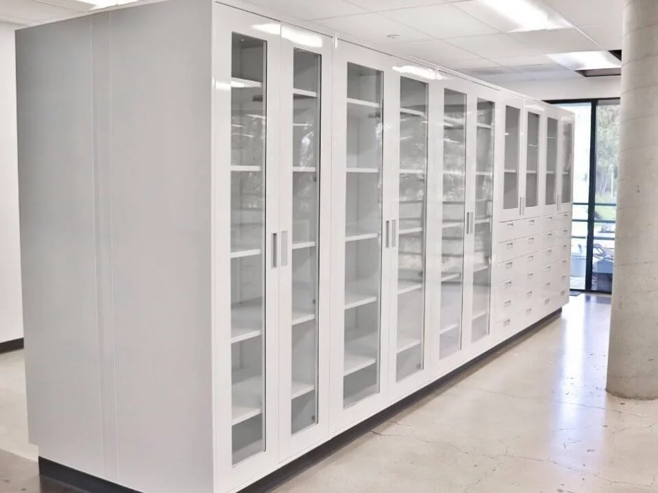 custom lab furniture casework